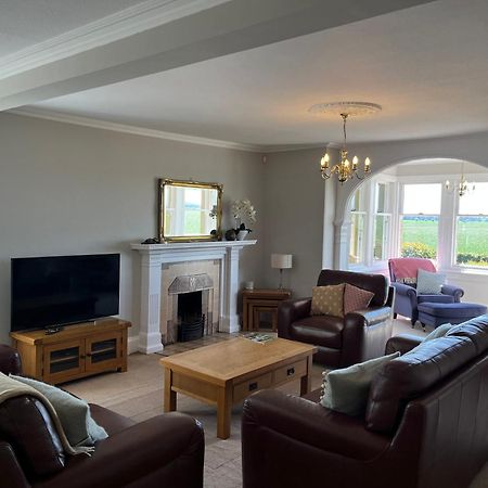 Leuchars Vicarsford Farmhouse With Hot Tub מראה חיצוני תמונה