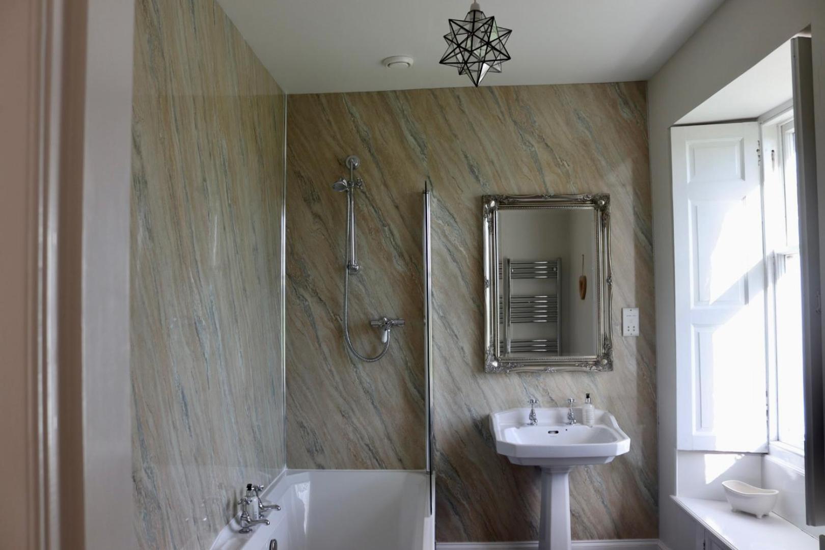 Leuchars Vicarsford Farmhouse With Hot Tub מראה חיצוני תמונה